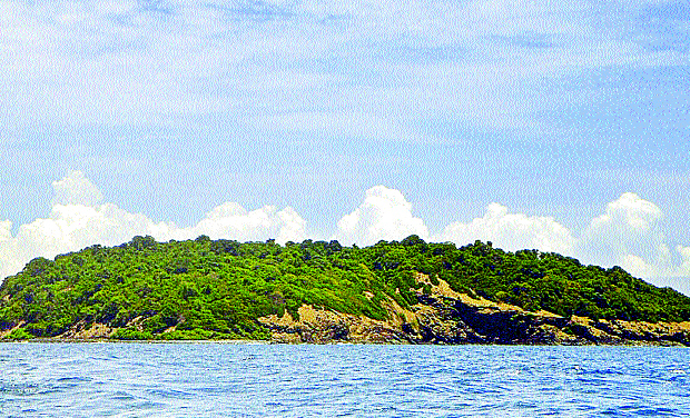Netrani Island. Netrani Island.